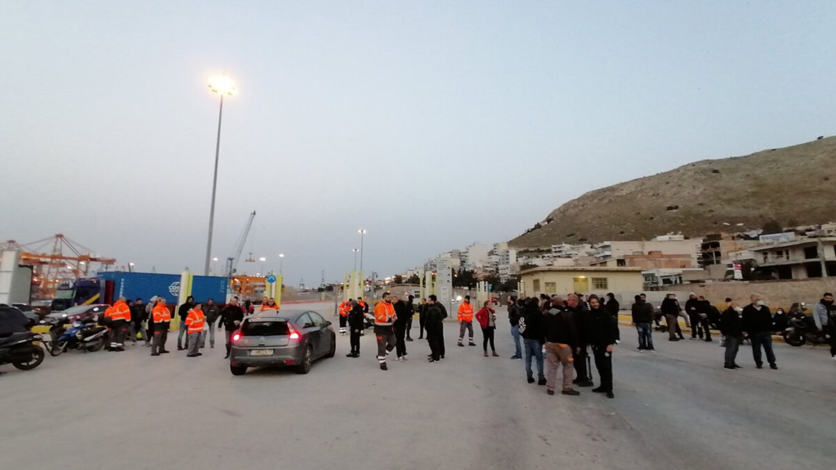 Εργαζόμενοι της Cosco συμμετέχουν στην Απεργία, 6 Απρίλη 2022