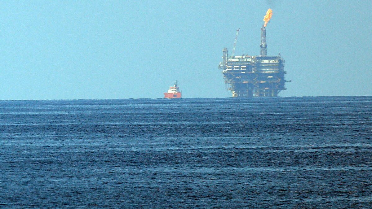 Εξέδρα άντλησης φυσικού αερίου - πετρελαίου της ENI στα ανοιχτά της Λιβύης, Ανατολική Μεσόγειος