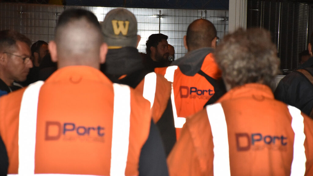 Λιμενεργάτες της COSCO: Γενική Συνέλευση Συνδικάτου ΕΝΕΔΕΠ 28/04/2022 - Νέο απεργιακό αγώνα ξεκίνησαν τα μεσάνυχτα 29/04/2022