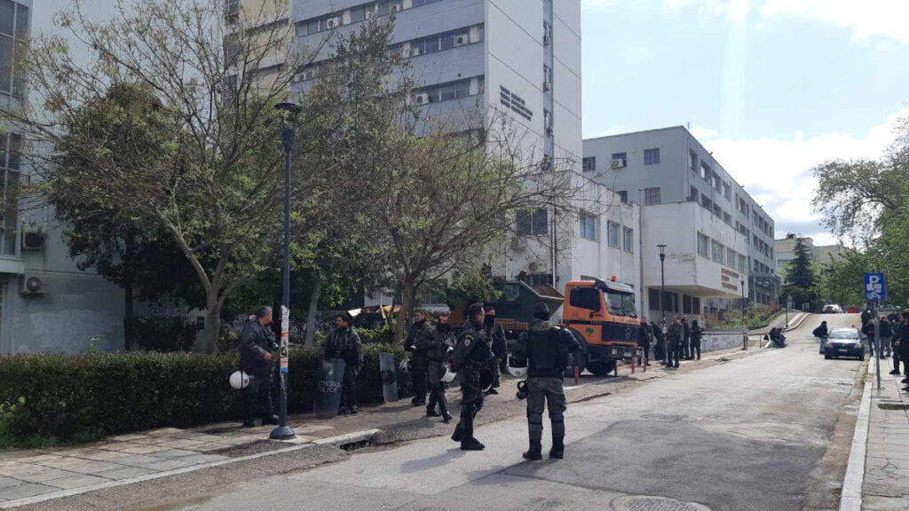 Τα ΜΑΤ στους χώρους του Αριστοτέλειο Πανεπιστημίου Θεσσαλονίκης / 18-19/04/2022