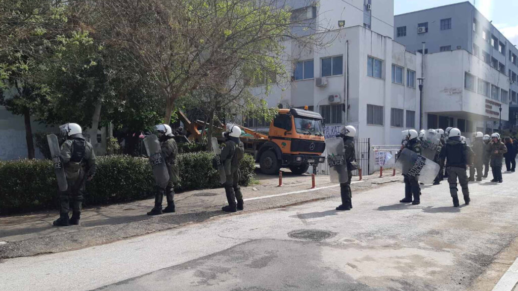 Τα ΜΑΤ στους χώρους του Αριστοτέλειο Πανεπιστημίου Θεσσαλονίκης / 18-19/04/2022