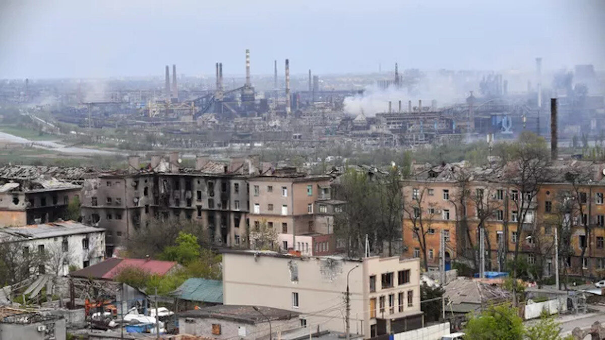 Το συγκρότημα εργοστασίων επεξεργασίας μετάλλου ΑΖΟΦΣΤΑΛ στη Μαριούπολη βομβαρδισμένο από το Ρωσικό στρατό - Απρίλιος 2022