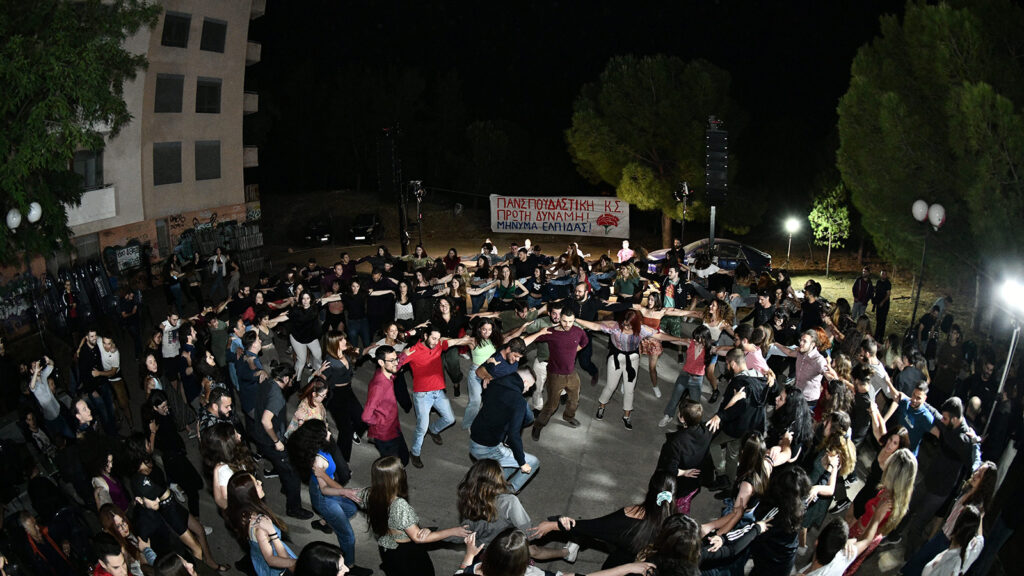 Γλέντι της Πανσπουδαστικής ΚΣ για τη νίκη ως πρώτη δύναμη πανελλαδικά