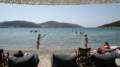 Καιρός - Παραλία - Ηλιοθεραπεία - ρακέτες - Καλοκαίρι 2022, Ανάβυσσος, Αττικής