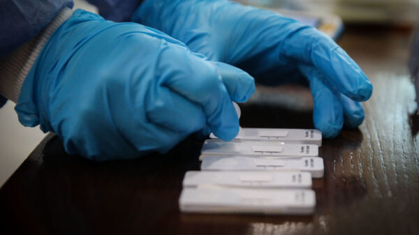 Κορονοϊός: 7.163 κρούσματα - 9 νέοι θάνατοι - 99 οι διασωληνωμένοι