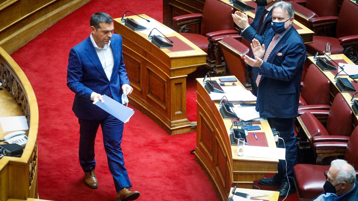 Ο Πρόεδρος του ΣΥΡΙΖΑ Α. Τσίπρας και Τομεάρχης Εξωτερικών Κατρούγκαλος - Ολομέλεια της Βουλής για την «Συμφωνία Αμοιβαίας Αμυντικής Συνεργασίας μεταξύ της Κυβέρνησης της Ελληνικής Δημοκρατίας και της Κυβέρνησης των Ηνωμένων Πολιτειών της Αμερικής», Πέμπτη 12 Μαΐου 2022
