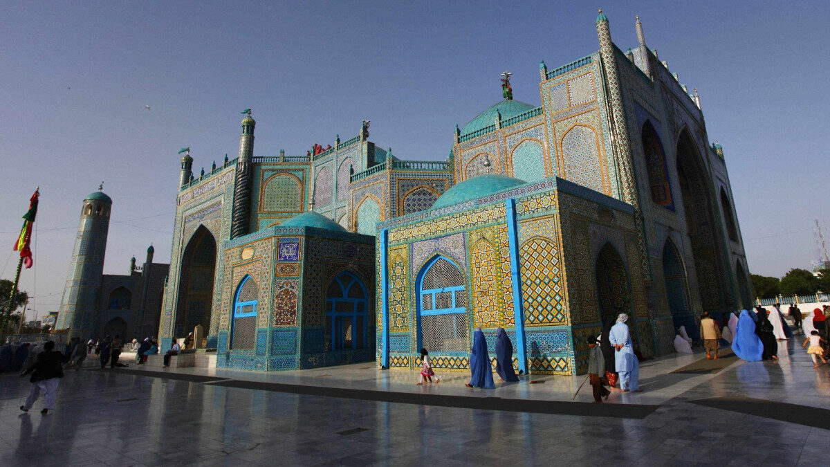 Τέμενος στην πόλη Μαζάρ-ι-Σαρίφ στο βόρειο Αφγανιστάν
