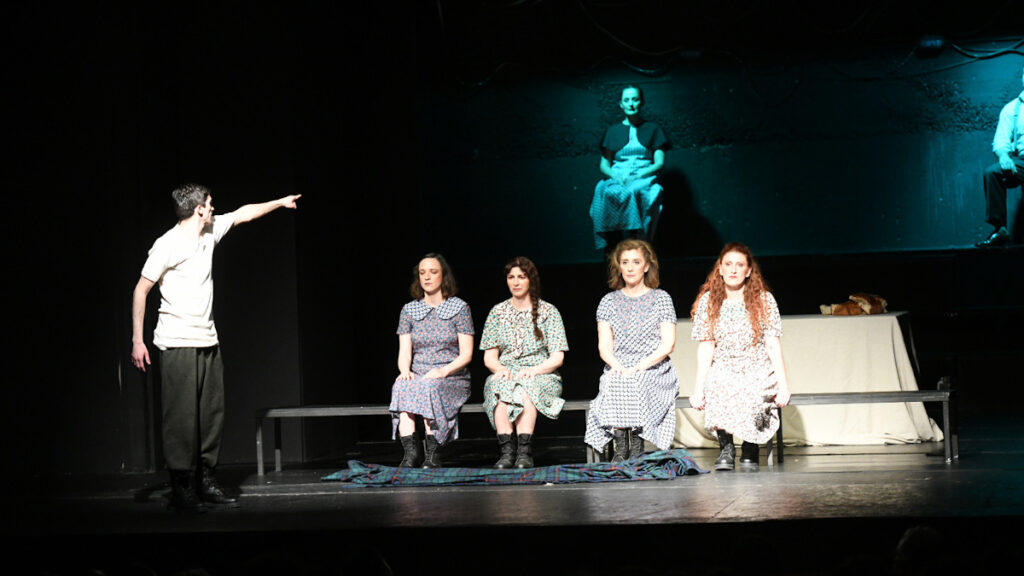 «Εγώ δεν είμαι ο Μάνθος Μανδηλάκης» στο θέατρο «Άλφα»