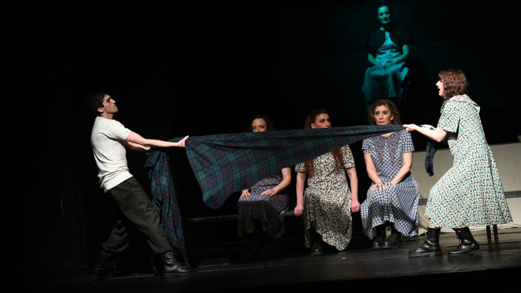 «Εγώ δεν είμαι ο Μάνθος Μανδηλάκης» στο θέατρο «Άλφα»