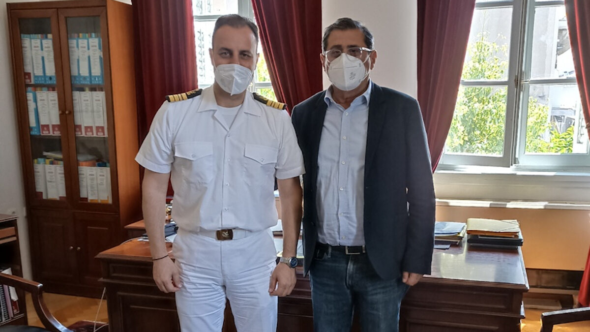 Συνάντηση Λιμενάρχη Πάτρας με τον Δήμαρχο Πατρέων - 12/05/2022