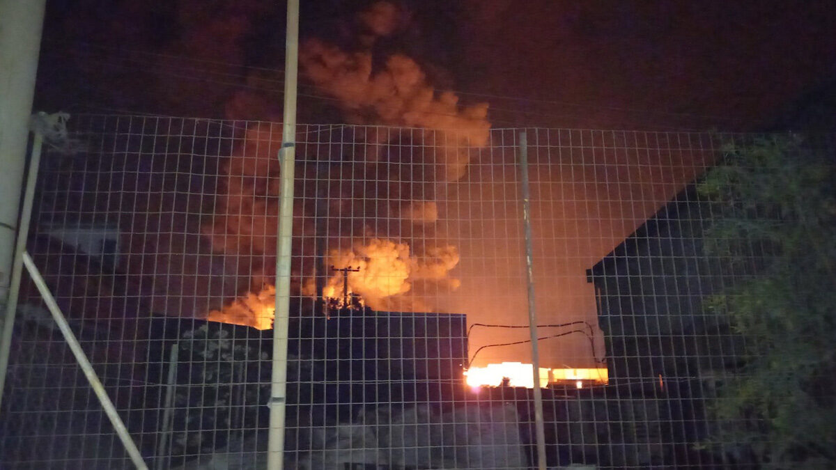 Μεγάλη φωτιά σε εργοστάσιο πλαστικών στον Ασπρόπυργο - 07/06/2022