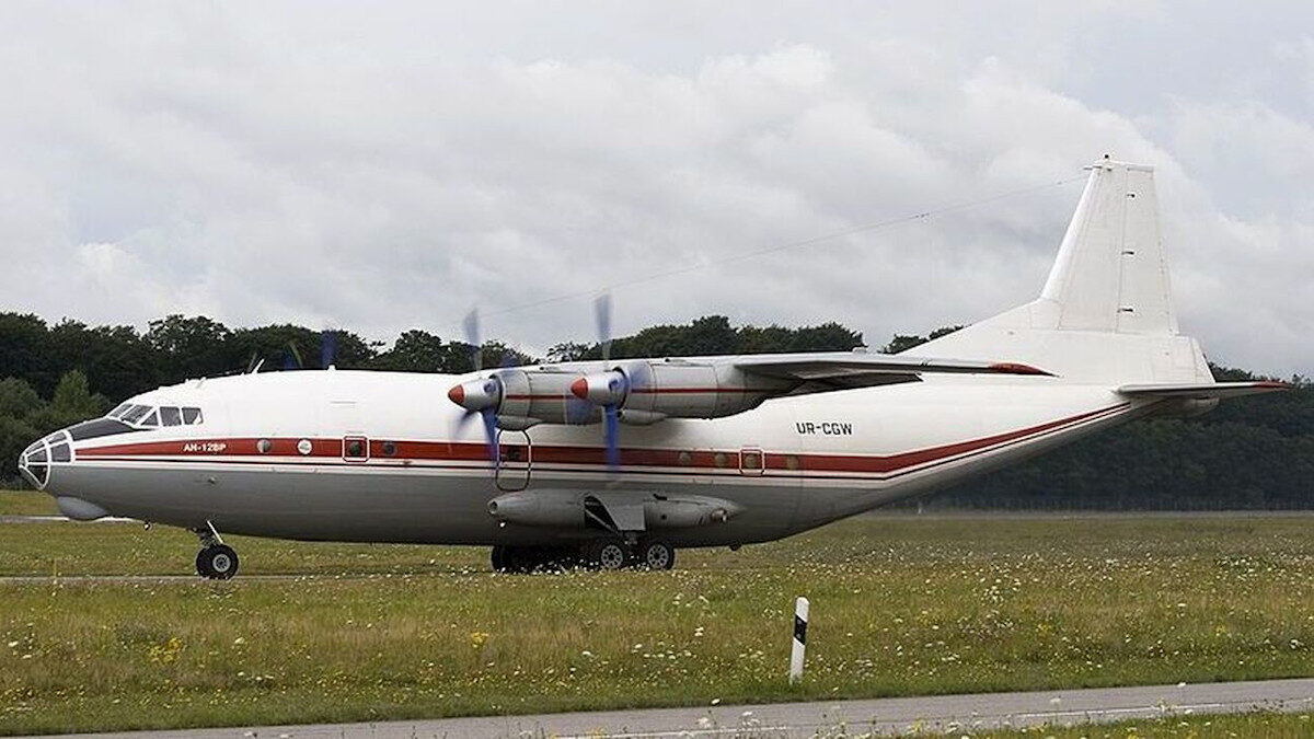 Μεταγωγικό αεροσκάφος Αντόνοφ 12 (An-12 / Antonov 12)