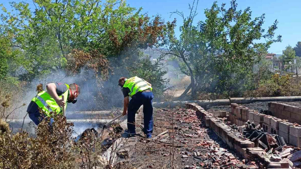 Πυρκαγιά στην Πεντέλη: Μέλη και φίλοι του ΚΚΕ στη μάχη ακούραστα και με αυτοθυσία 20/07/2022
