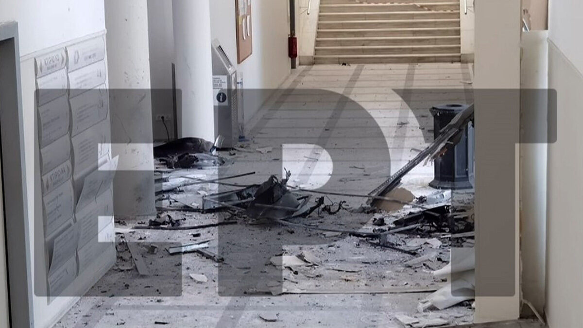 Φωτογραφία από την ΕΡΤ / Ισχυρή έκρηξη στο ATM του Σισμανόγλειου νοσοκομείου - 07/07/2022