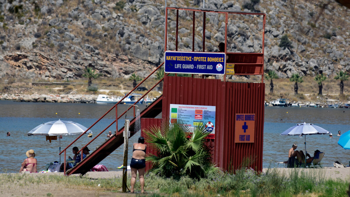 Φυλάκιο Ναυαγοσώστη σε παραλία της Αργολίδας