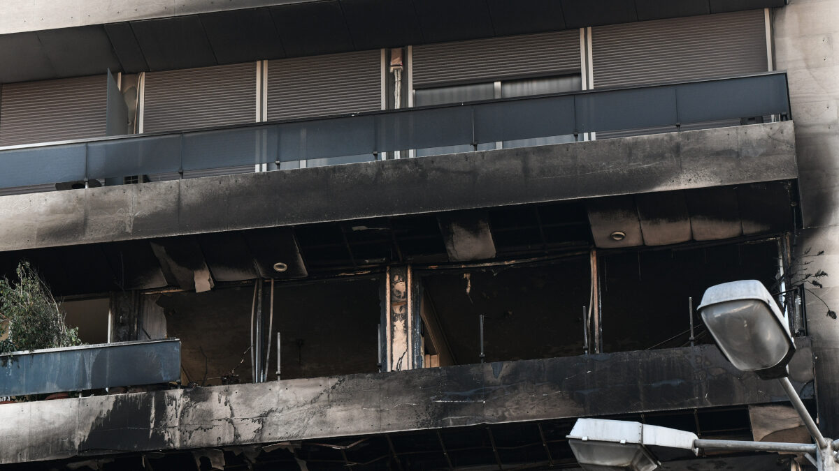 Πυρκαγιά σε διαμέρισμα στην οδό Αγίου Μελετίου, στον 4ο όροφο πολυκατοικίας, τα ξημερώματα της Παρασκευής 14 Ιανουαρίου 2022