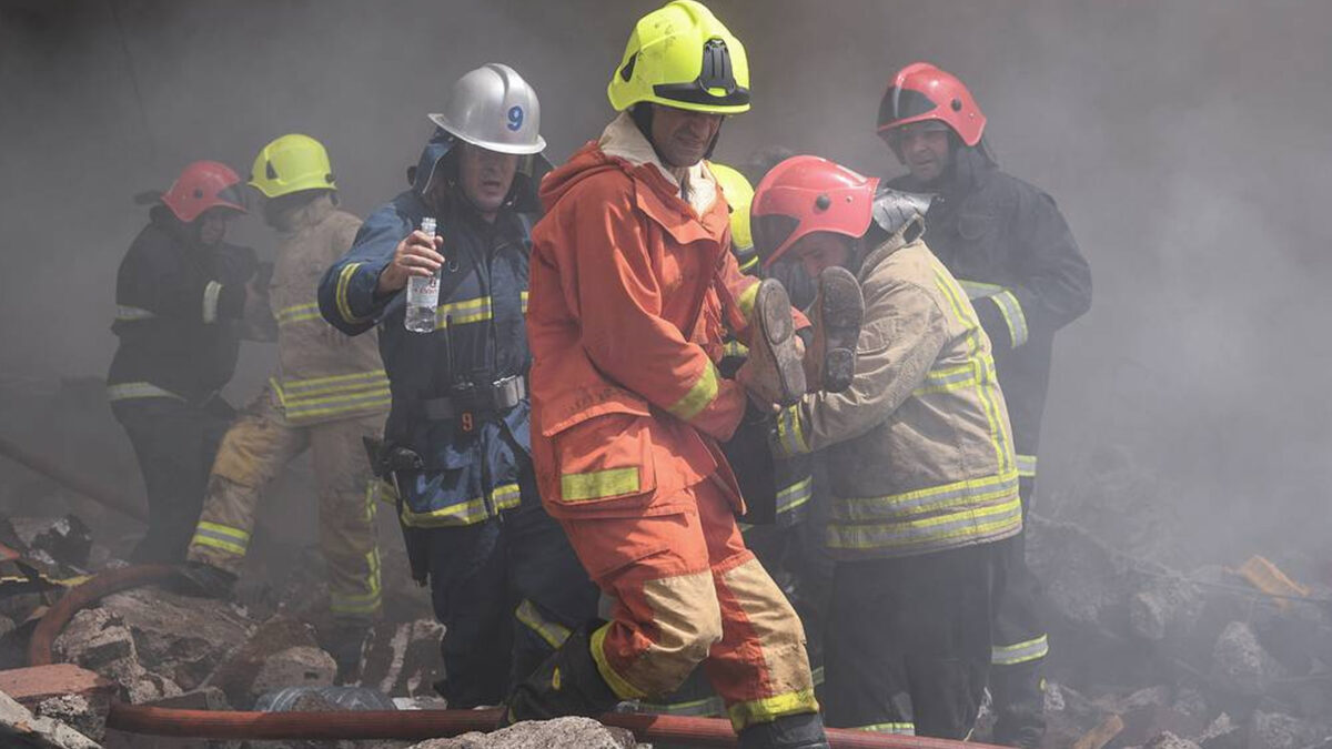 Αρμενία: Ενας νεκρός και δεκάδες τραυματίες από εκρήξεις σε εμπορικό κέντρο