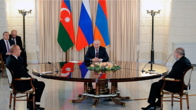 Η επίτευξη συμφωνίας που θα διευθετήσει τη σύγκρουση ανάμεσα στο Αζερμπαϊτζάν και την Αρμενία βρέθηκε στο επίκεντρο της συνάντησης που είχαν το βράδυ της Δευτέρας 31/10/2022 στο Σότσι, οι ηγέτες των δύο χωρών, παρουσία του προέδρου της Ρωσίας, Βλαντιμίρ Πούτιν