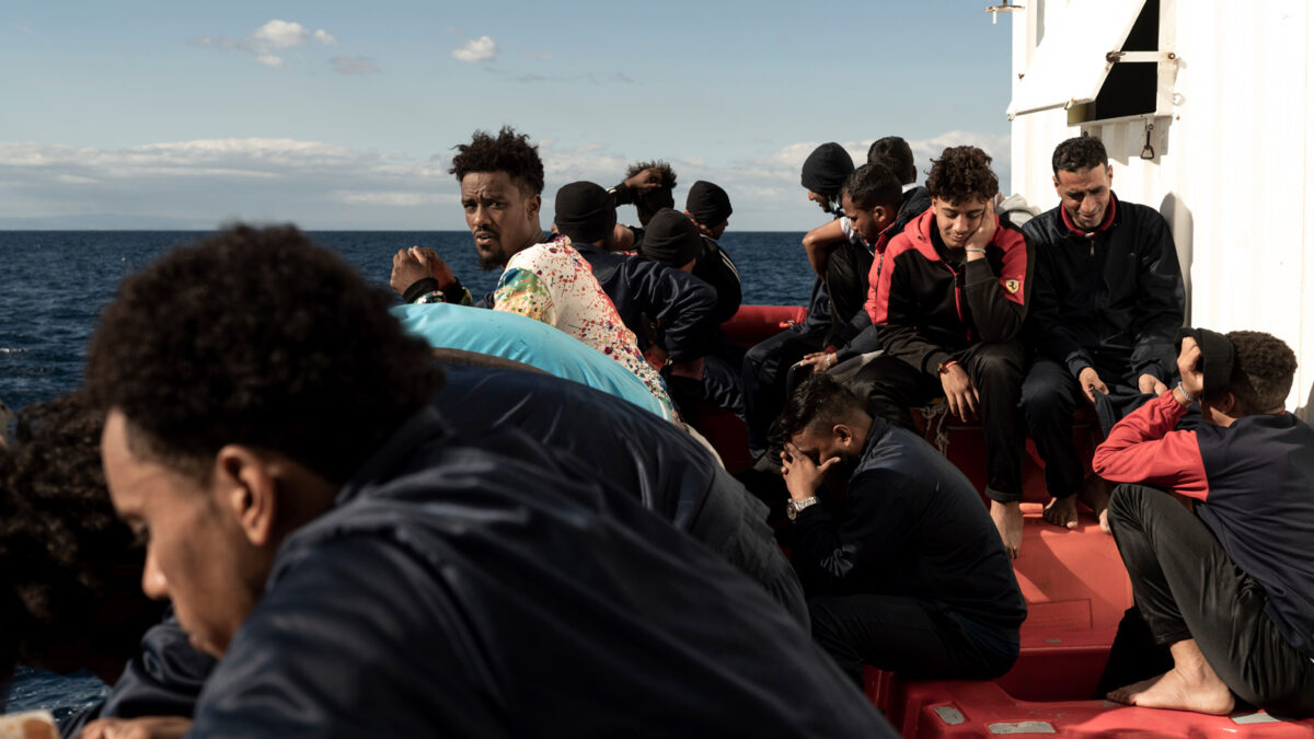 Μετανάστες στο πλοίο «Ocean Viking» που ελλιμενίστηκε στη Γαλλία μετά το «μπλόκο» της Ρώμης