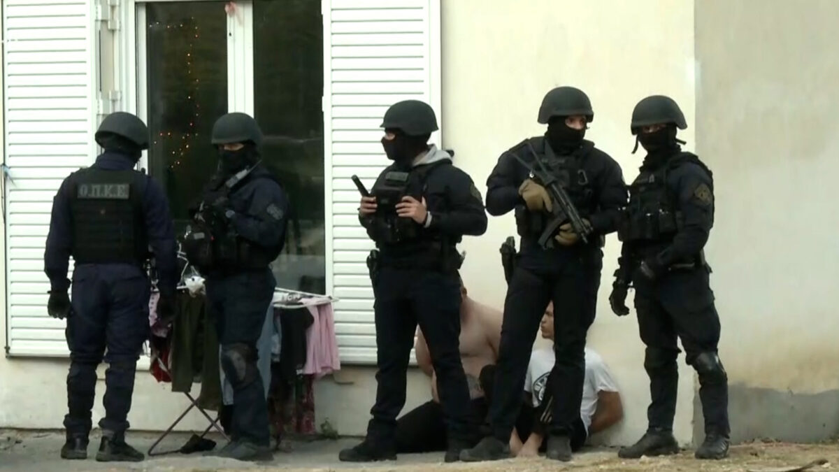 Αστυνομική επιχείρηση σε καταυλισμούς των Ρομά