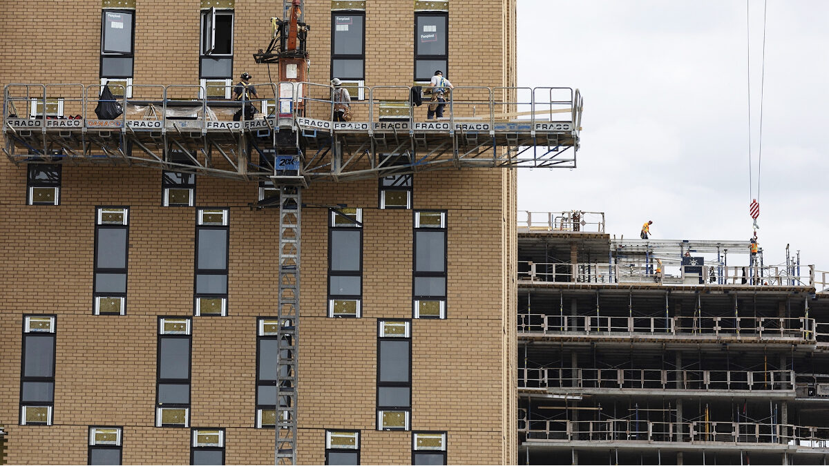 Πολυκατοικία υπό κατασκευή στον Καναδά