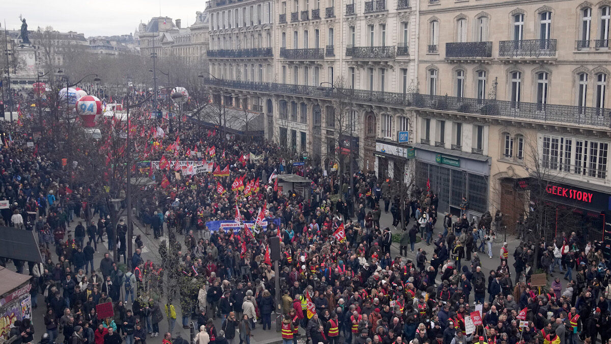 Από τις απεργιακές συγκεντρώσεις Γάλλων εργαζομένων - Μάρτιος 2023