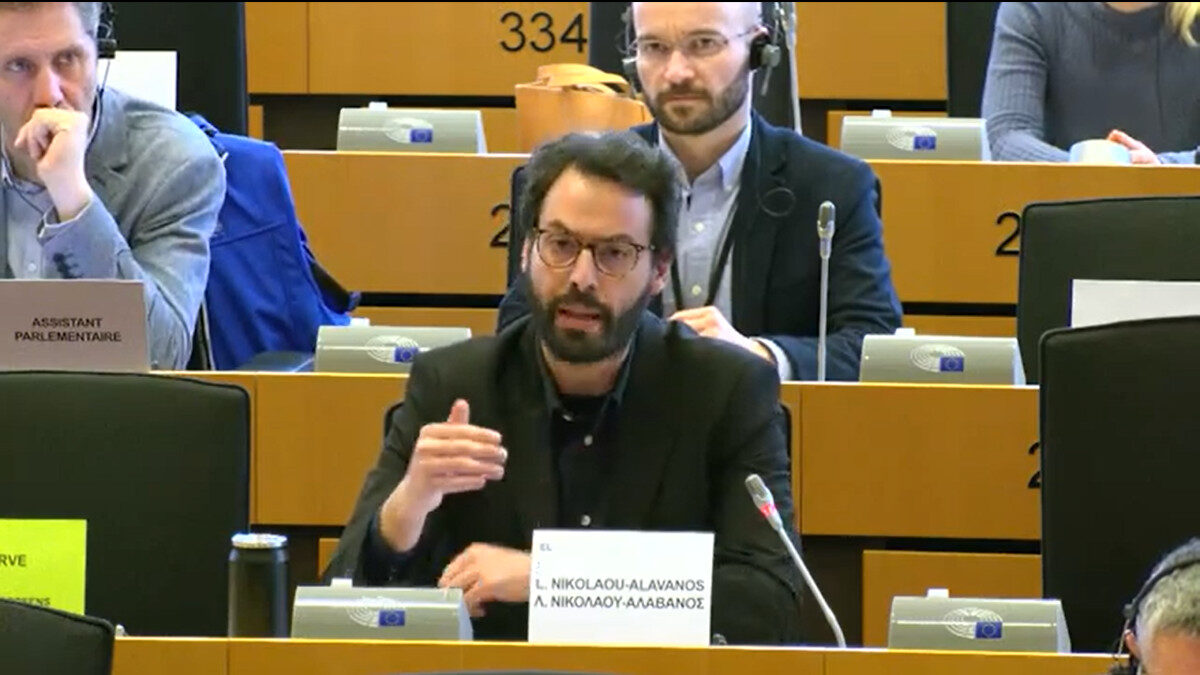 Λευτέρης Νικολάου - Αλαβάνος, ευρωβουλευτής του ΚΚΕ
