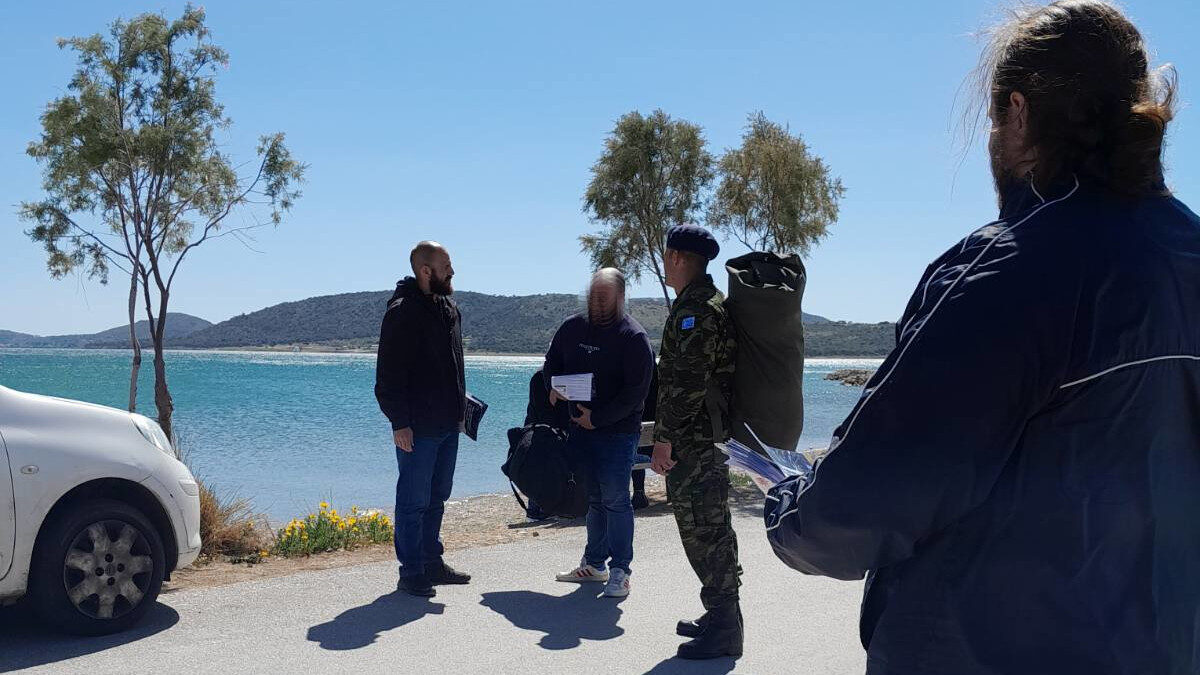 Εξόρμηση του ΚΚΕ στο Κέντρο Εκπαίδευσης Ειδικών Δυνάμεων στο Μεγάλο Πεύκο