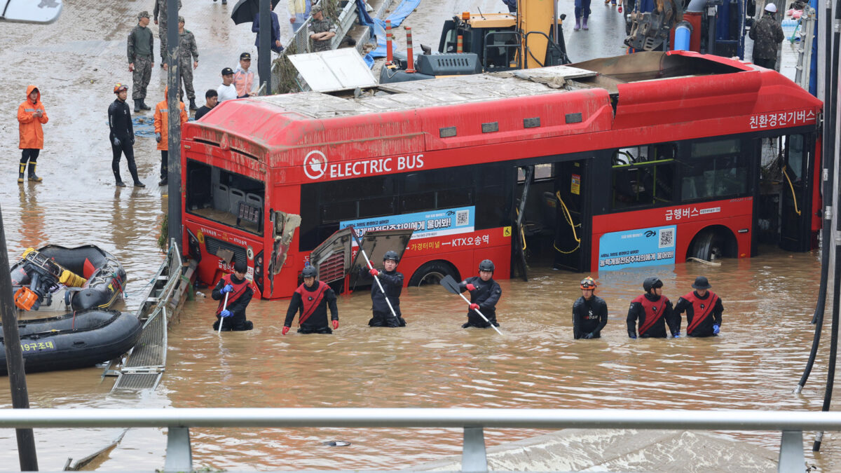 Πλημμύρες στη Νότια Κορέα