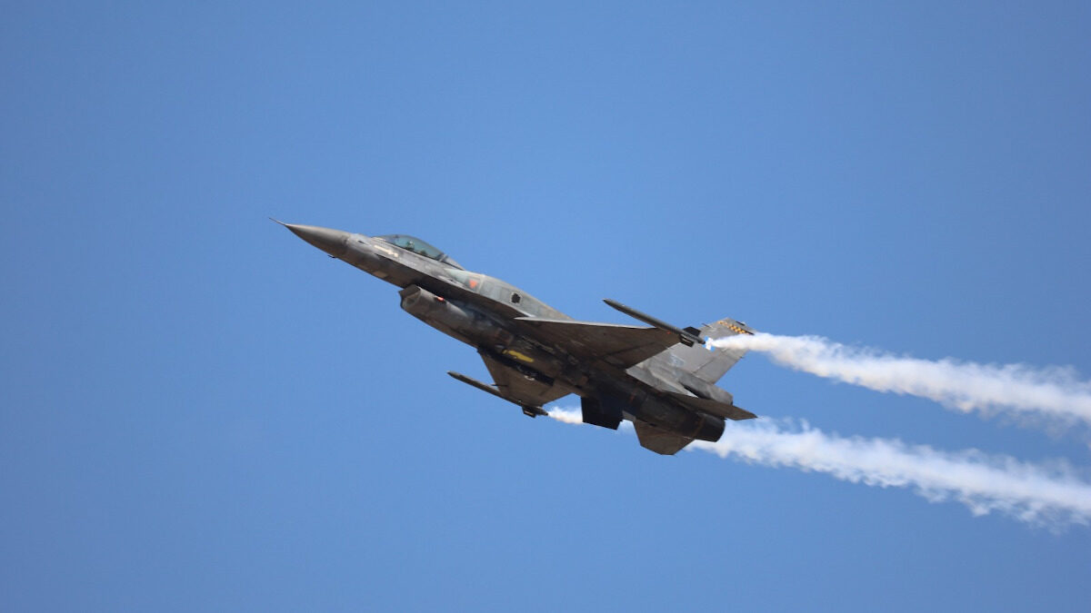 Μαχητικό αεροσκάφος F-16 της ελληνικής Πολεμικής Αεροπορίας