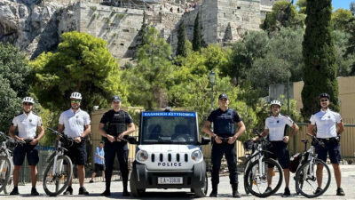 Το νέο ηλεκτρικό αυτοκίνητο της αστυνομίας στο κέντρο της πόλης