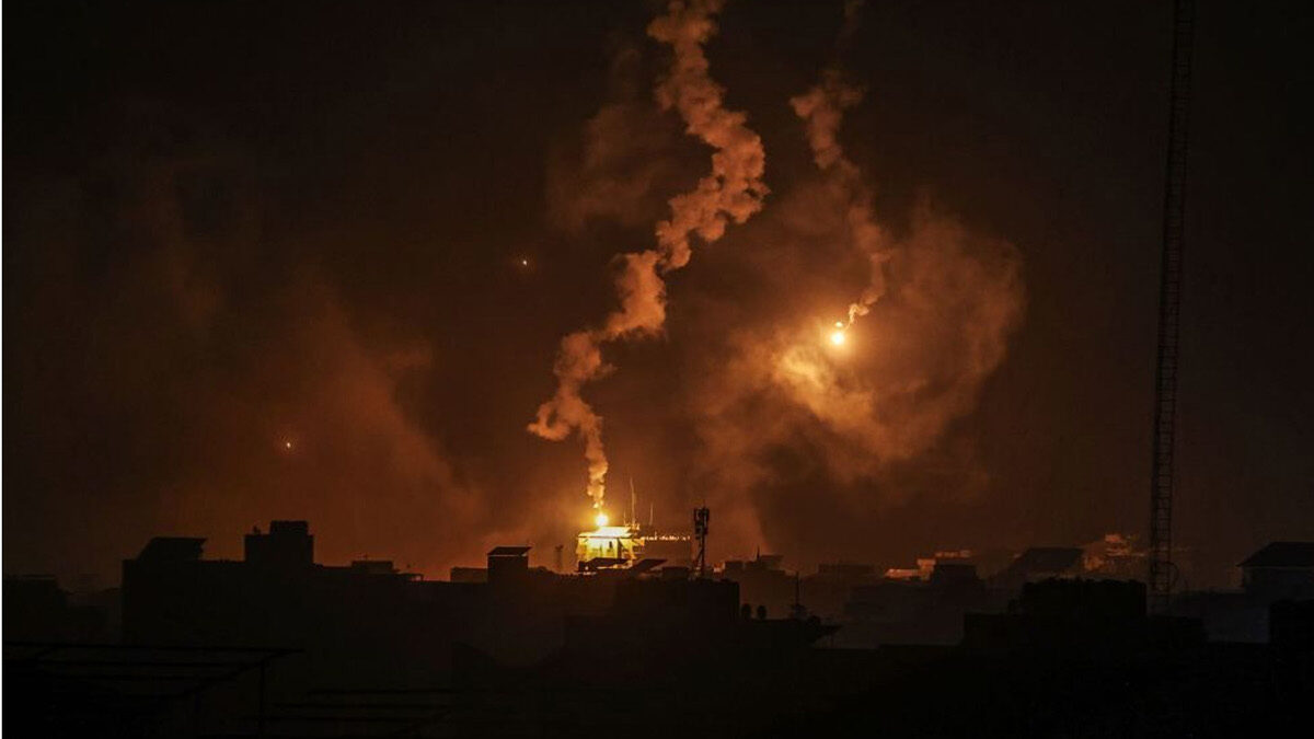 Νυχτερινοί βομβαρδισμοί στη Γάζα από τον κατοχικό στρατό του Ισραήλ 09-11-2023