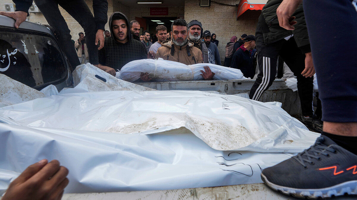 20.674 άνθρωποι, στη μεγάλη πλειοψηφία τους γυναίκες και παιδιά, έχουν σκοτωθεί στις ισραηλινές στρατιωτικές επιχειρήσεις (26/12/2023)