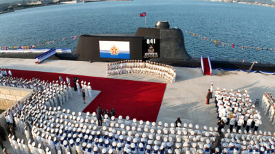 Υποβρύχιο του Πολεμικού Ναυτικού της Βορείου Κορέας εξοπλισμένο με πυραύλους που φέρουν πυρηνικές κεφαλές