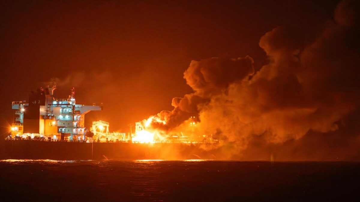 Υεμένη: Πύραυλος από την Υεμένη έπληξε εμπορικό πλοίο - Tο πετρελαιοφόρο δεξαμενόπλοιο Marlin Luanda, το οποίο διαχειρίζεται η ναυτιλιακή εταιρεία Oceonix Services με έδρα τη Βρετανία