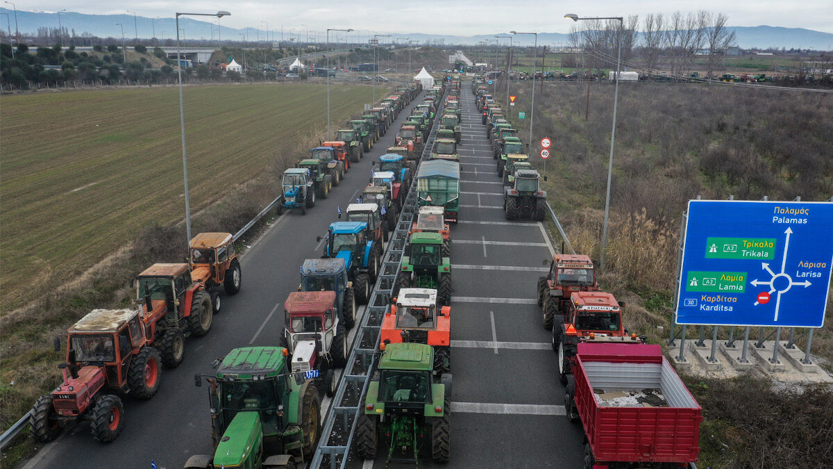 Βιοπαλαιστές αγρότες – κτηνοτρόφοι - Μπλόκο αγροτών της Καρδίτσας
