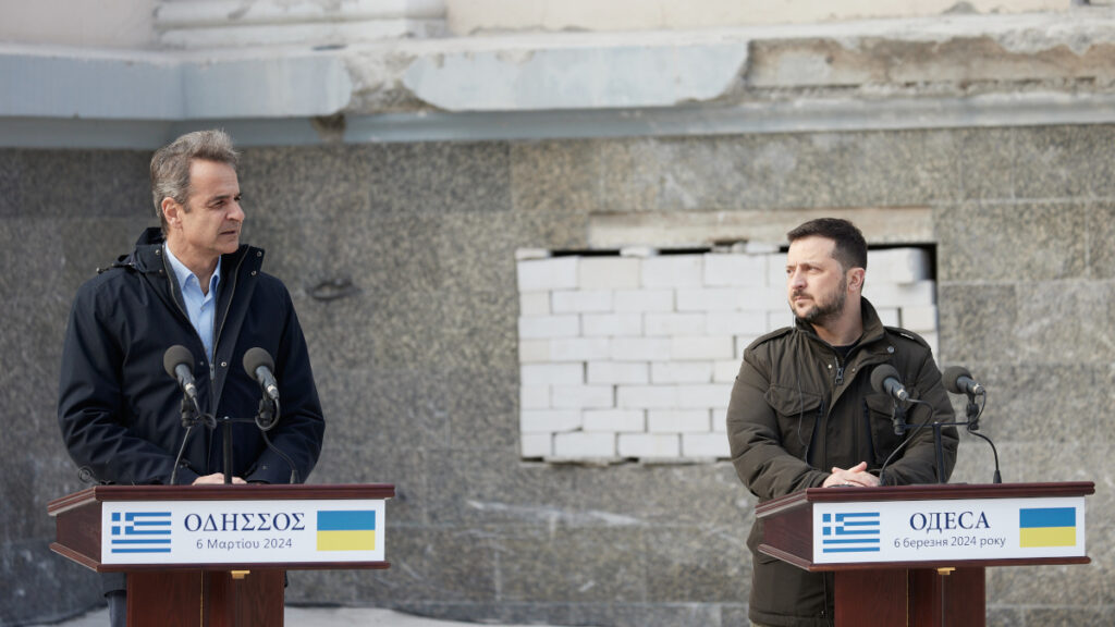 Μητσοτάκης: Στην Οδησσό με τον Ζελένσκι βυθίζοντας ολοένα και βαθύτερα τον λαό μας σε μια δίνη επικίνδυνων εξελίξεων