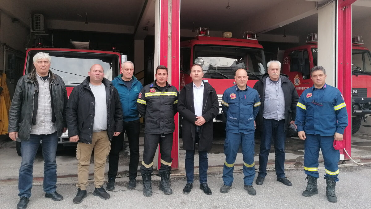 Συνάντηση τη ΤΕ Τρικάλων του ΚΚΕ με αντιπροσωπεία της Ένωσης Πυροσβεστών Νομού Τρικάλων