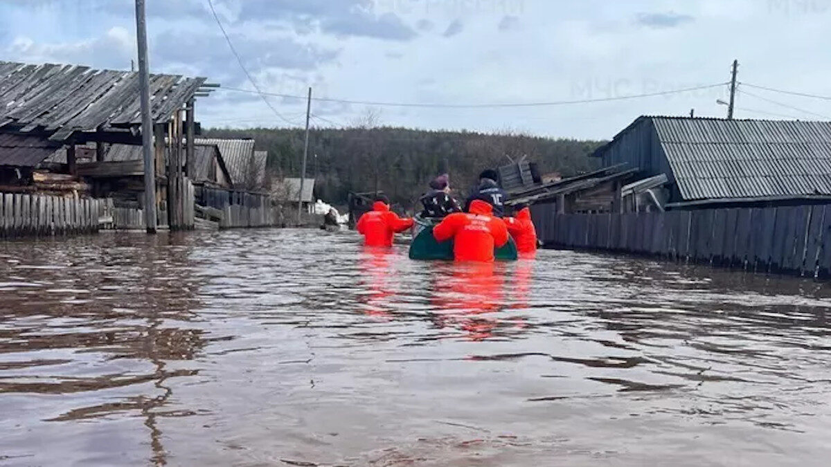 Ρωσία: Φράγμα έσπασε στην πόλη Ορσκ στα Ουράλια - Σε εξέλιξη εκκένωση της  περιοχής - ALT.gr