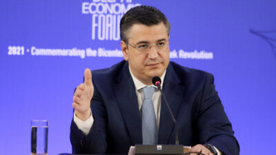 Απόστολος Τζιτζικώστας