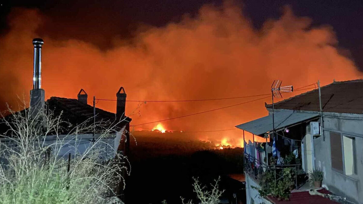Μεγάλη φωτιά στην Πρέβεζα