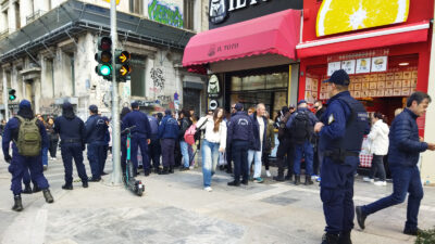 κλίμα αστυνομοκρατίας στο σύνταγμα στη συγκέντρωση για τα τέμπη