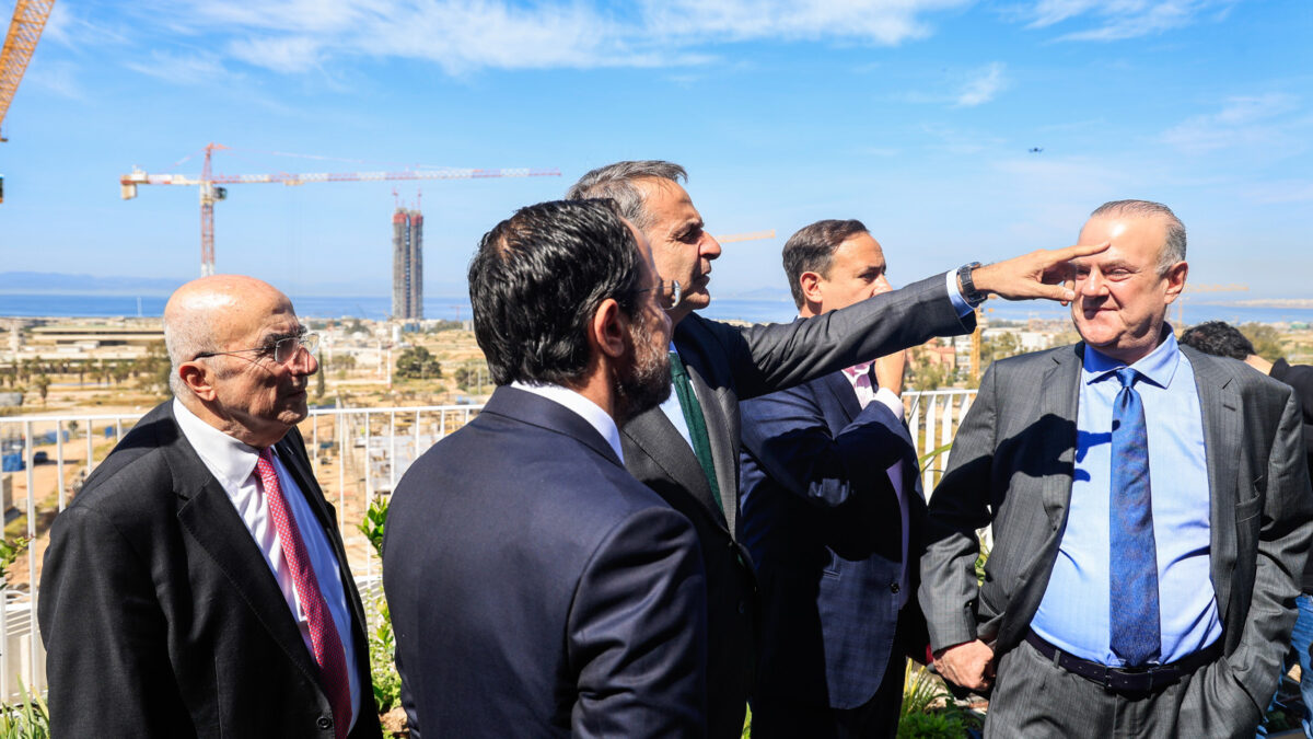 ΜΗΤΣΟΤΑΚΗΣ - ΧΡΙΣΤΟΔΟΥΛΙΔΗΣ - ΕΓΚΑΙΝΙΑ ΠΑΝΕΠΙΣΤΗΜΙΟΥ ΛΕΥΚΩΣΙΑΣ ΣΤΟ ΕΛΛΗΝΙΚΟ